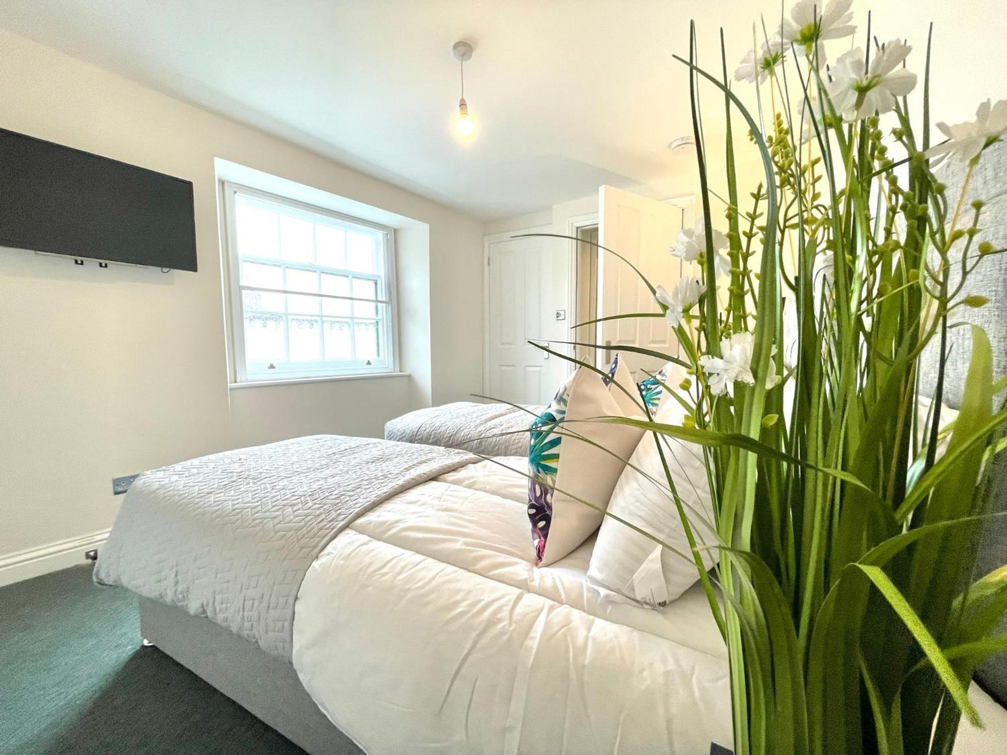 2 Bedroom Stopoverz Appartement