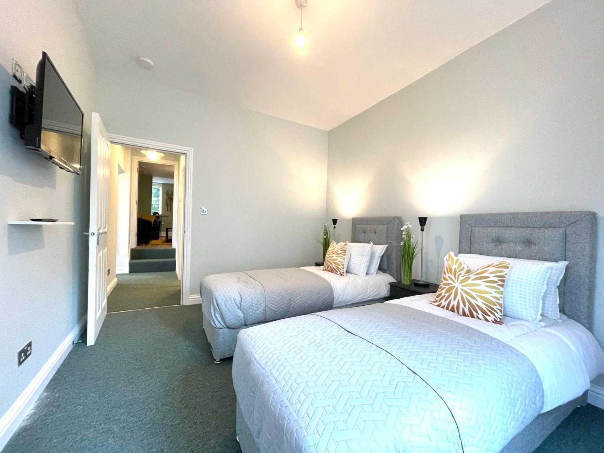 2 Bedroom Stopoverz Appartement Bristol