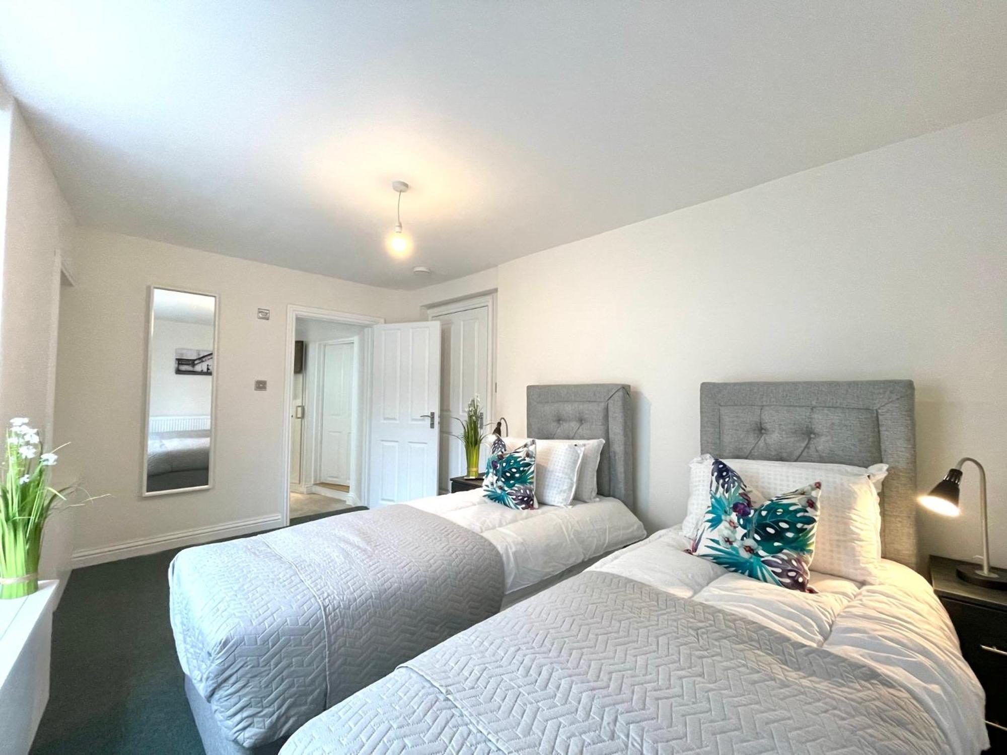 2 Bedroom Stopoverz Appartement