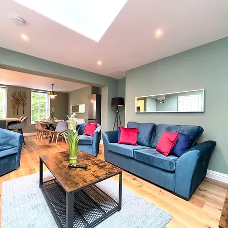 2 Bedroom Apartments Stopoverz Bristol Buitenkant foto