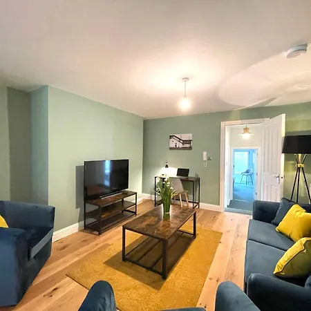 2 Bedroom Apartments Stopoverz Bristol Buitenkant foto