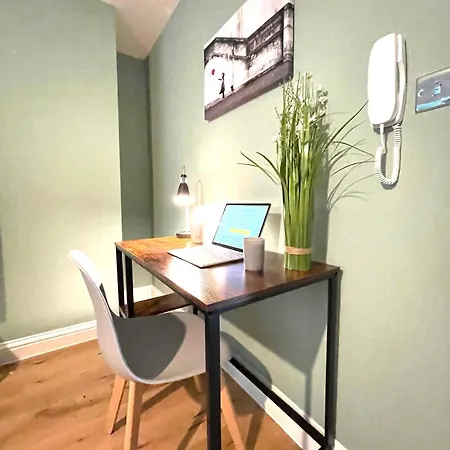2 Bedroom Apartments Stopoverz Bristol Buitenkant foto