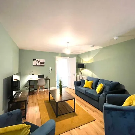 2 Bedroom Apartments Stopoverz Bristol Buitenkant foto