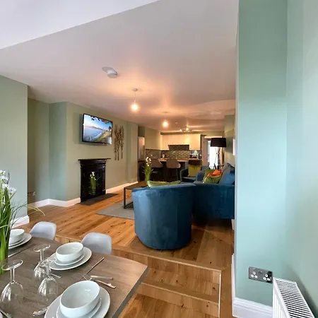 2 Bedroom Apartments Stopoverz Bristol Buitenkant foto