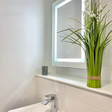 2 Bedroom Apartments Stopoverz Bristol Buitenkant foto