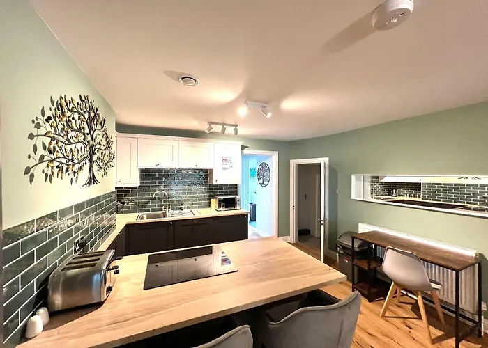 2 Bedroom Apartments Stopoverz